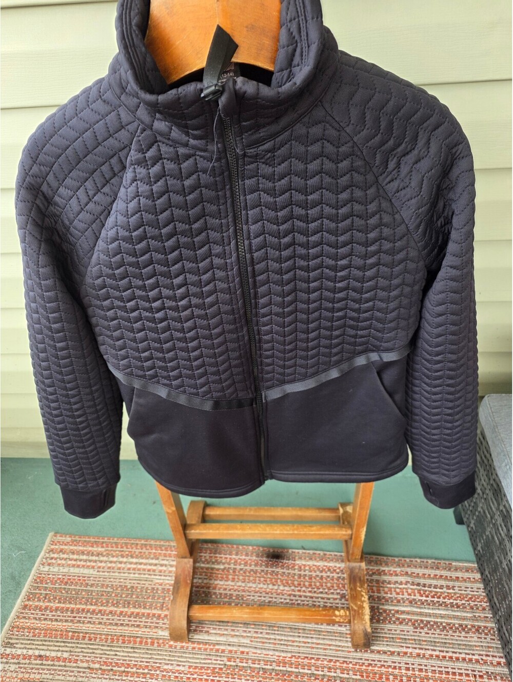AVI Quilted Black Zip-Up Jacket with Thumb Holes, Size Large (12-14)